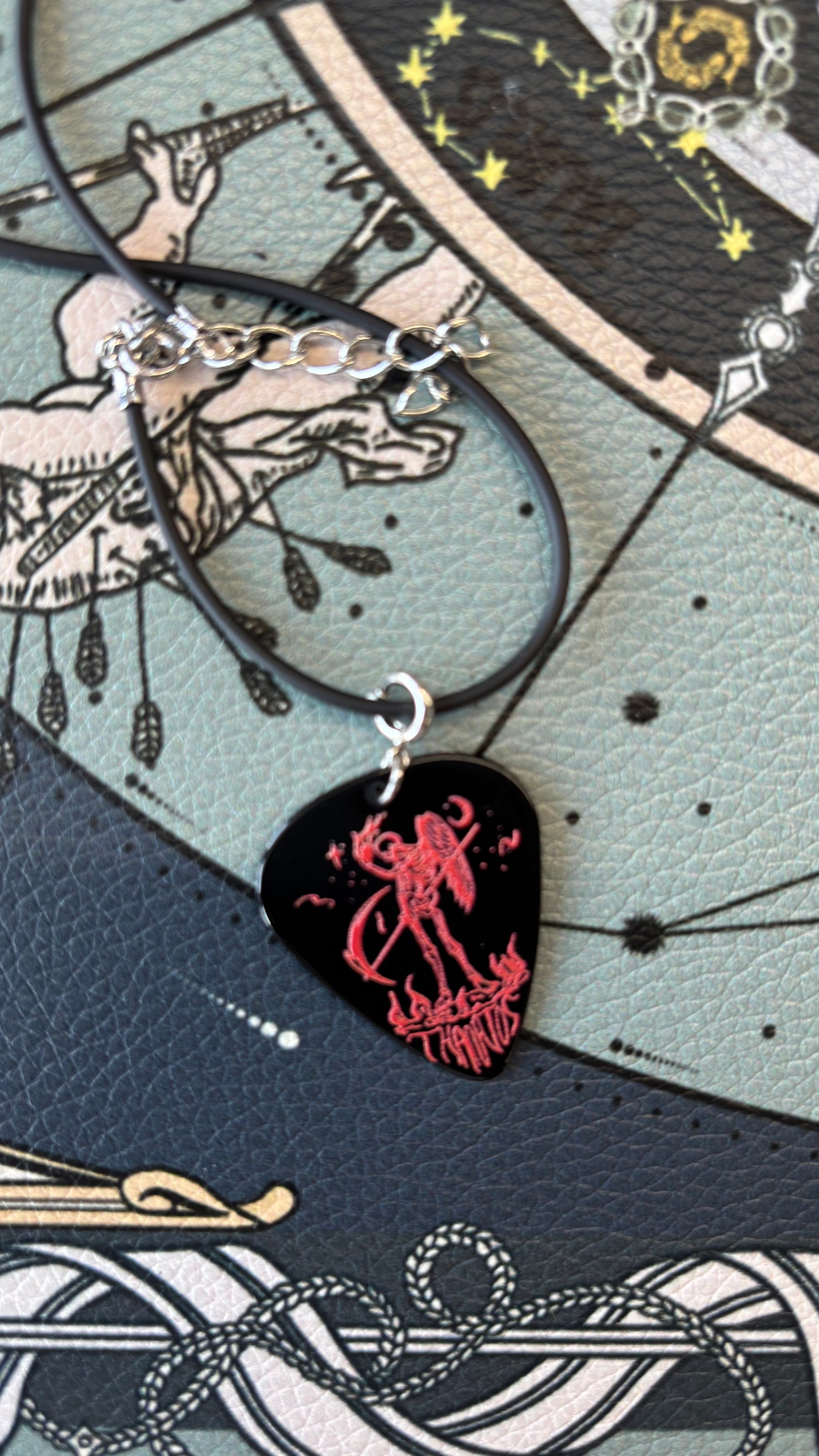 Hypnos （Obverse）& Thanatos（Reverse） Guitar Picks 【3x2.5cm】